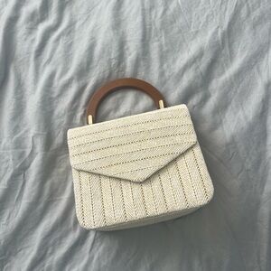 Straw clutch